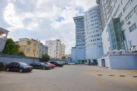Longyuxiang Hotel - Parking