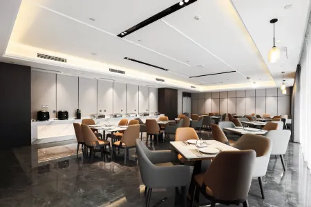 Hongyue City Hotel (Dongtou Shiguanghui) Отели рядом с достопримечательностью «Zigong Dinosaur Museum»