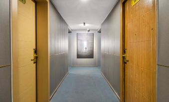 Chongqing Quanjiafu Hotel (University Town Subway Station Xijie)