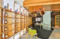 Vanke Lake Songhua  YunLu Hotel - Baarit