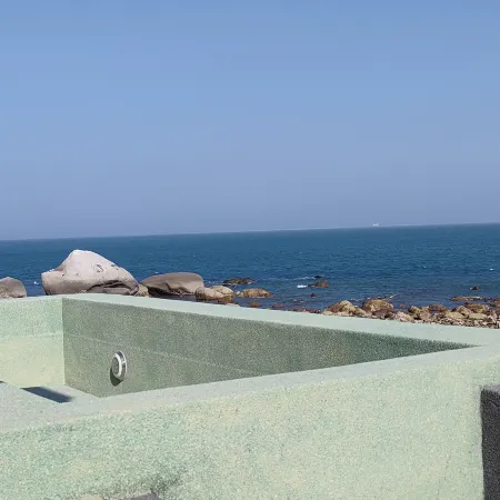 Chuyue retro light luxury space first-line sea view vacation arts