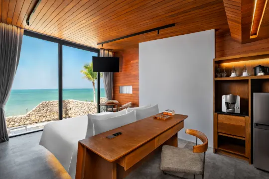 บีชฟร้อนท์พูลวิลลา