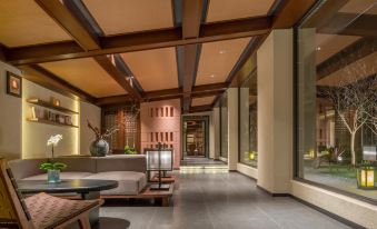 Hometown Famous Hotels in the Ancient City (Lu Xun’s Hometown Cangqiao Zhijie Store, Shaoxing)