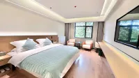 Liujiang Bieyuan Inn