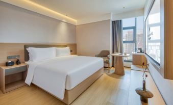 Lushang Hotel (Changsha Wuyi Square Houjiatang Subway Station Branch)