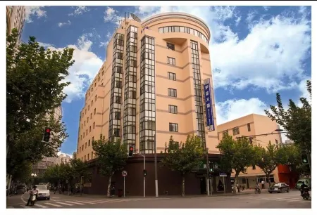 Shangtex Hotel Отели рядом с достопримечательностью «The Great Affection of Liuhuizhi Toward the Book Collecting Tower»