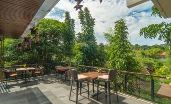 Royal Kamuela Villas & Suites at Monkey Forest Ubud (Adult Only)