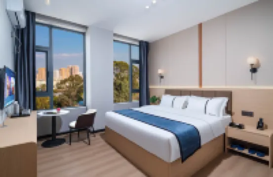 Lincang Yunjing Hotel (Lincang No.1 High School Yicheng Experimental School) Hotels near Forest Town, Mijing Valley