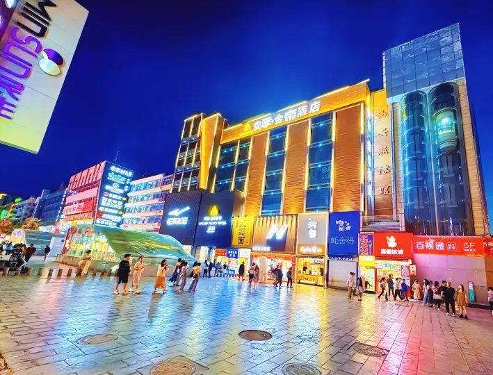 Golden Palace Hotel