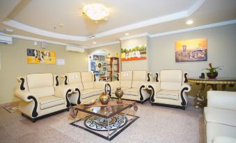 La Villa Hotel