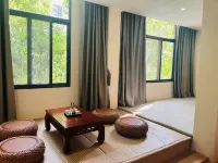 Yunxi and Home Hotel - 2성급