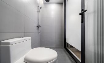 Southwest Business Hotel (Luzhou High speed Railway Station Southwest Business City Branch)