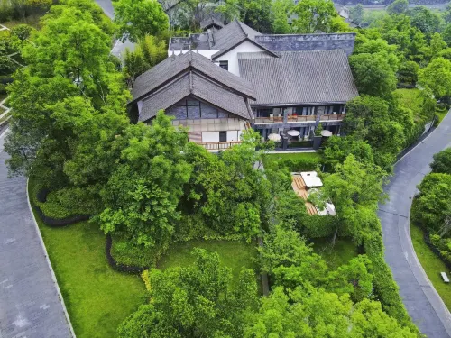 Mount Qingcheng Grand Hotel - Pet friendly