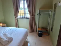 Duyong Damai Homestay by KOWBMAS - Pet friendly
