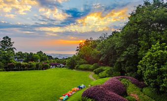 Dali Yishanhai Manor
