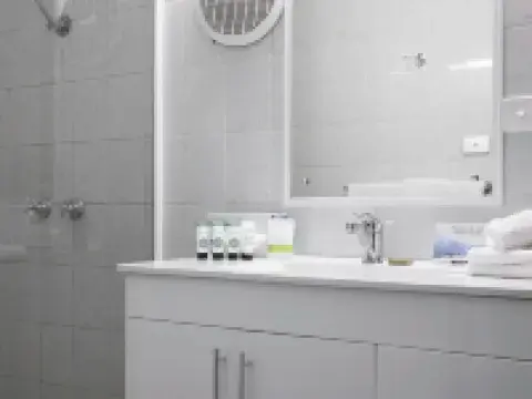 コンフォート イン & スイーツ グッドアース パース パースのホテル