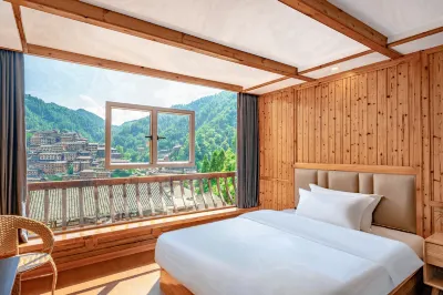 Liuyun.DMY Mid-Levels Viewing Holiday Beauty Su (Xijiang Qianhu Miaozhai No.6 Bridge Branch) Hotels in Leishan