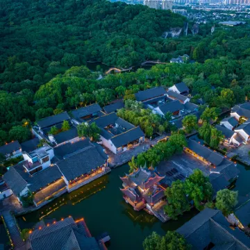 紹興九間樓賞祊名宿(鑒湖柯巖風景區店) 鄰近鑒湖的酒店