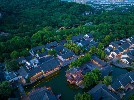 Jiujian Villa Отели рядом с достопримечательностью «Keqiao Ancient Town»