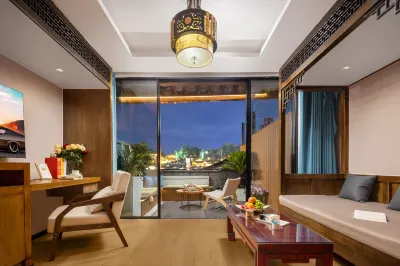 Oriental Garden Inn (Lijiang Old Town Watermill)
