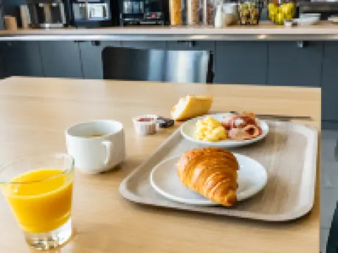 B&B ホテル グルノーブル センター ヴェルレーヌ グルノーブルのホテル