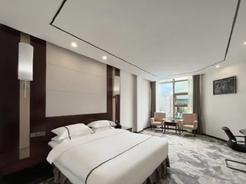 Pingtang Mingcheng Hotel (County People's Government & Santian Square Branch)