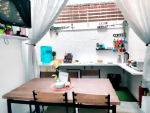 Crossroads Hostel Manila