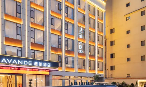 Lavande Hotel (Jin Kongque Street, Mang City)