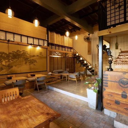 Haikin Ryokan Отели рядом с достопримечательностью «Храм Ват Шри Супхан»