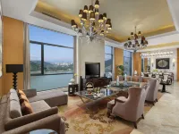 Crowne Plaza Yichang by IHG (Sanxia Tourist Center) Hotels in Yichang