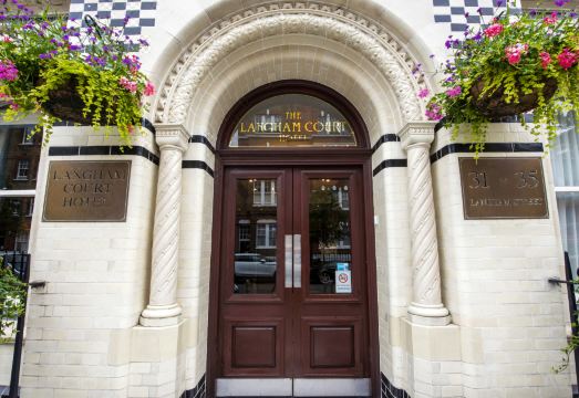 젬 랑햄 코트 호텔 로비