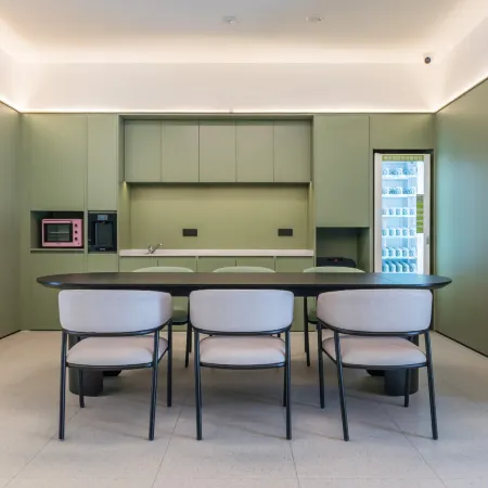 Hi Inn (Xinzhou Yuanping Central Times Plaza)