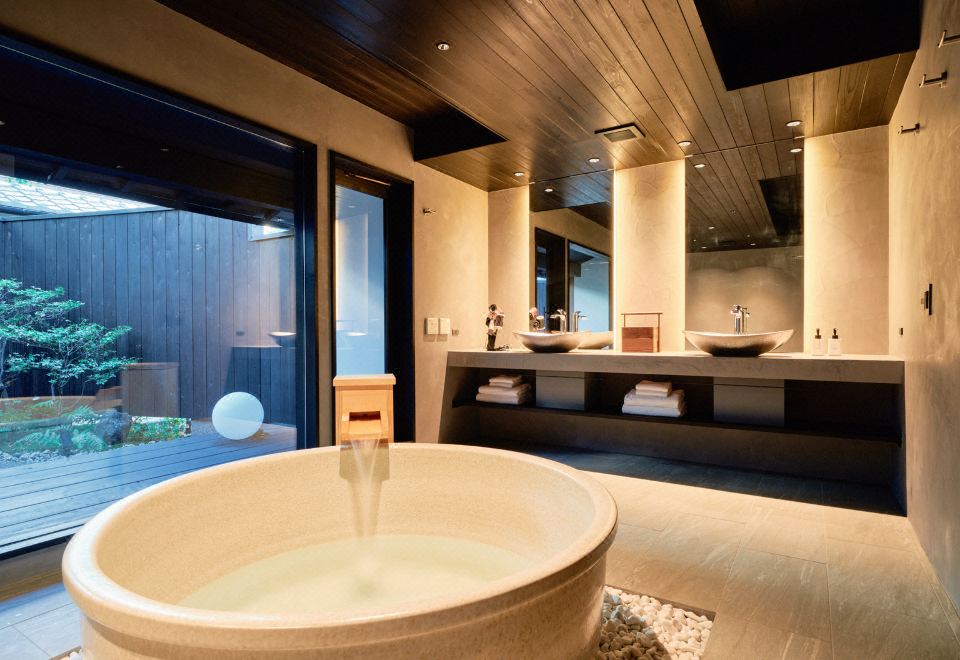 교토 마치야 카모가와 가든스