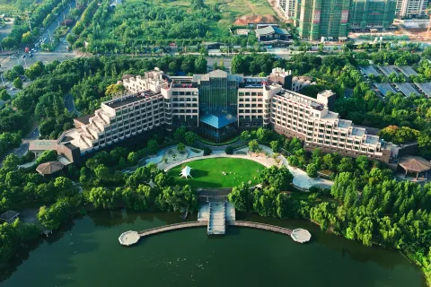 Sunstone Plaza Hotel