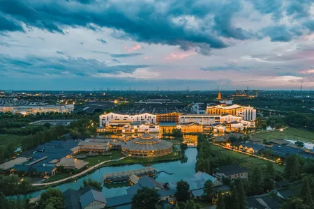 Arcadia Village Hotel Отели рядом с достопримечательностью «Wu Village»