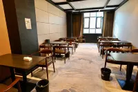 Shanshan New Portuguese Wine House - breakfast