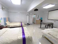 Huoqiu Express Hotel