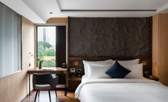 Kin Hotel Thai Van Lung