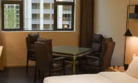 QIXI E-SPORTS HOTEL