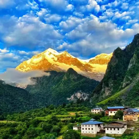 Deqin Moshang Huakai Boutique B&B