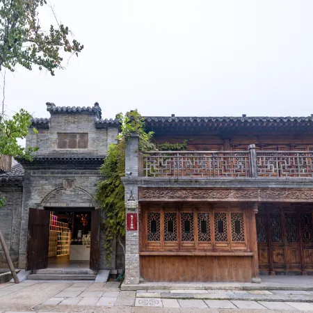 Mingshui Ancient City Rabbit King Inn