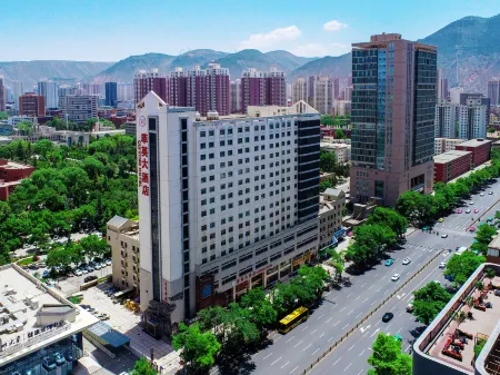 Tsuiying Hotel Отели рядом с достопримечательностью «Baiyun Taoist Temple»