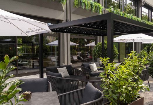 3. 더블트리 바이 ..