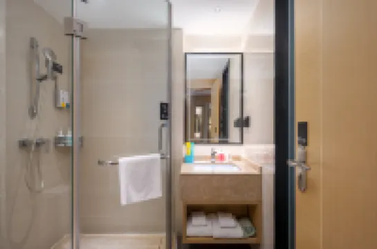 City Comfort Inn Hotel (Dongfang Donghai Road Municipal Government)