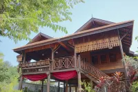 166 Lanna Localstay Hotel dekat Chamcha Market