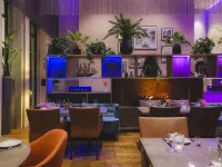 Leonardo Royal Hotel Amsterdam Hotels near AMOLF