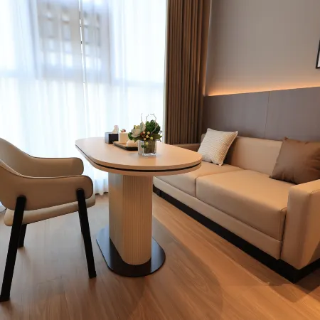 International Hotel (Dongying Shengli Oil Field Central Hospital Jinnan Road Yinzuo Shopping Mall)