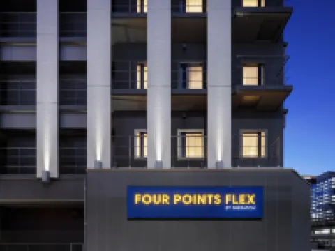 Four Points Flex By Sheraton Shin Osaka Hotel dekat JR Shin-Osaka Station