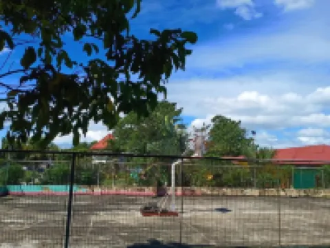 RedDoorz Near Gaisano Grand Cordova Hotels in Cordova