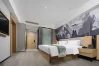 Huasheng Yiju Hotel (Jinhua Road Branch)